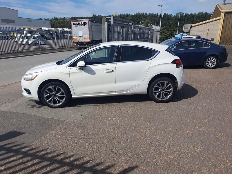 Usado Citroën DS4 2013 Branco Citadino