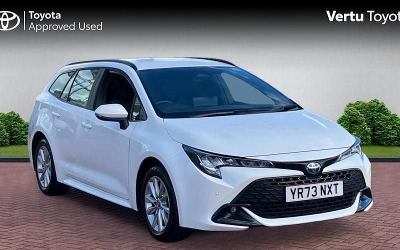 Used 2025 Toyota Corolla Estate | £21,995 (Super price) - Image 1/4