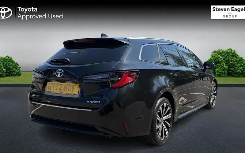 Used Toyota Corolla Design 122 HP (89 kW) 2022 Black Estate