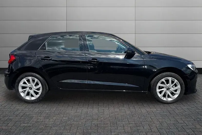 Used Audi A1 Sportback Sport 94 HP (69 kW) 2023 Black Hatchback