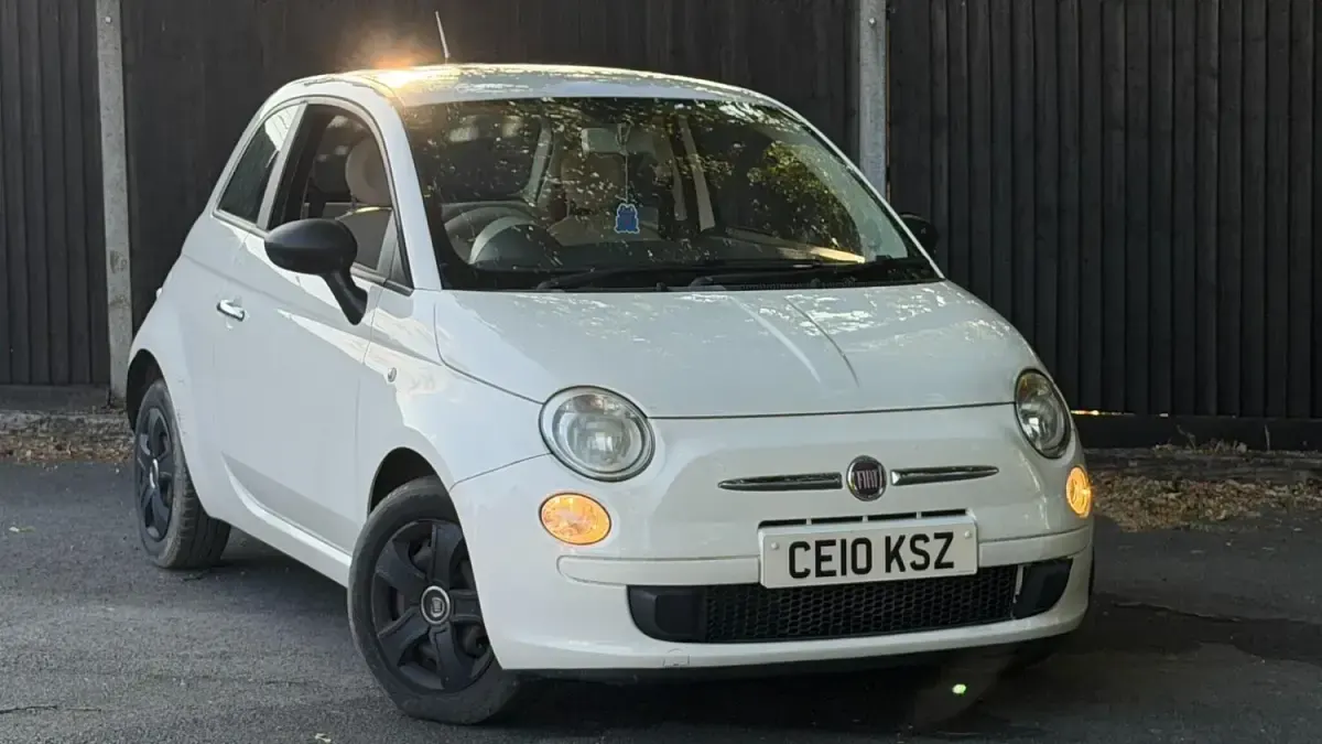 Used Fiat 500 Pop 69 HP (50 kW) 2010 White Hatchback