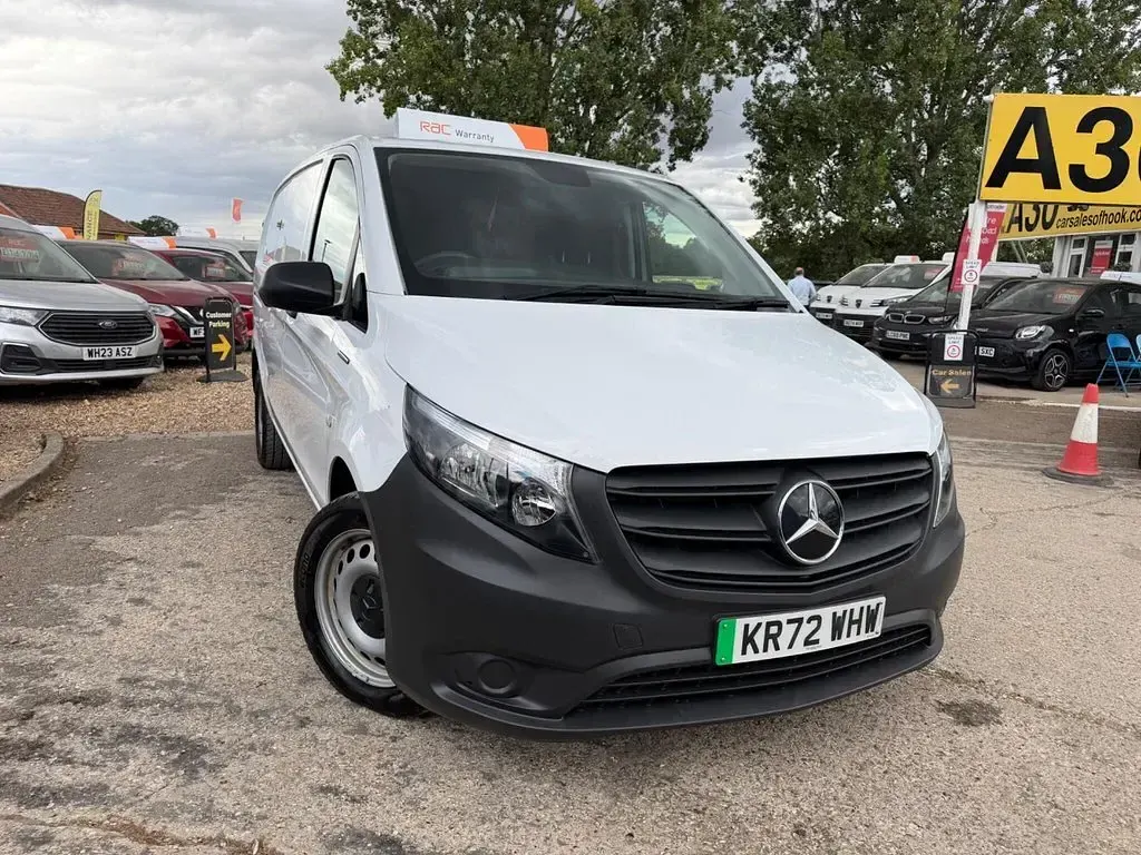 Used Mercedes e-Vito Progressive 85 kW (116 HP) 2022 White Van