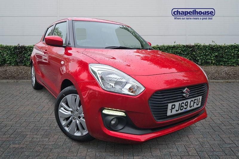 Red Used 2019 Suzuki Swift SZ-T Hatchback | £7,593 (A bit pricey) - Image 1/4