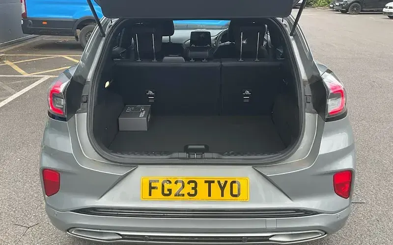 Używany Ford Puma ST-Line 155 KM (114 kW) 2023 Srebrny SUV