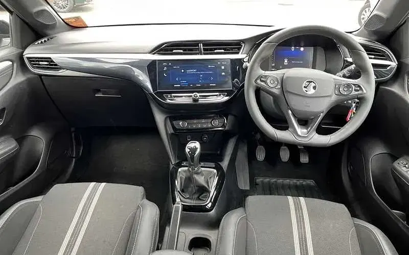Used Vauxhall Corsa S 75 HP (55 kW) 2024 White Hatchback
