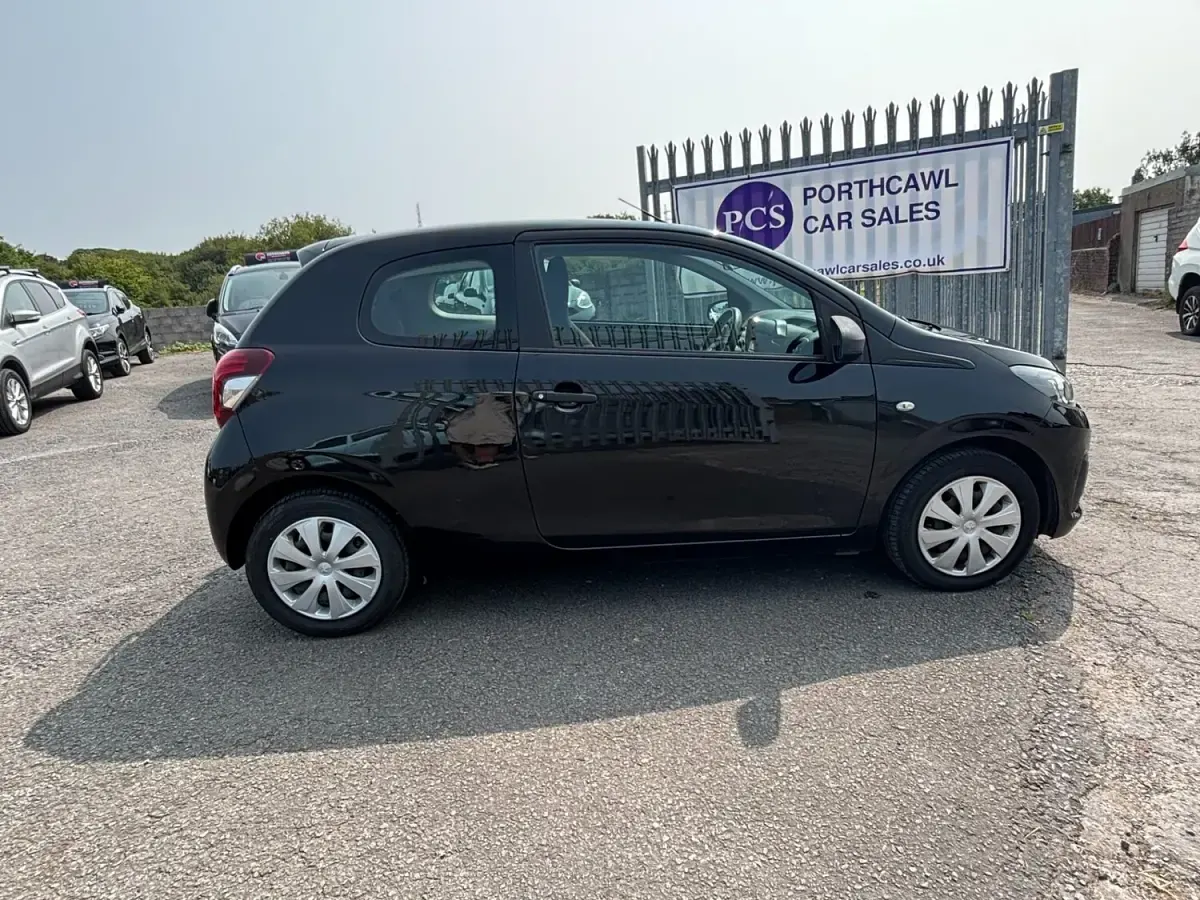 Used Peugeot 108 Access 68 HP (50 kW) 2016 Black Hatchback