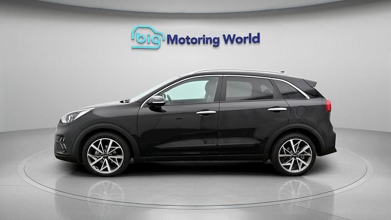 Used Kia Niro 141 HP (103 kW) 2021 Black SUV