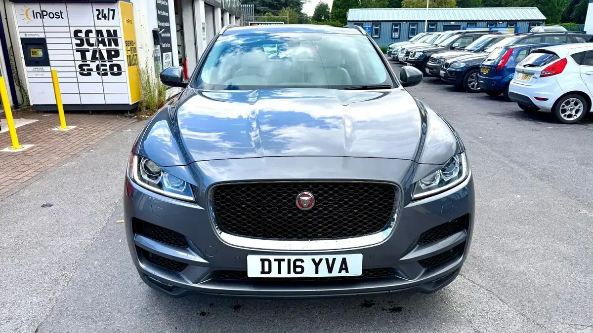 Used Jaguar F-Pace Portfolio 180 HP (132 kW) 2016 Grey SUV