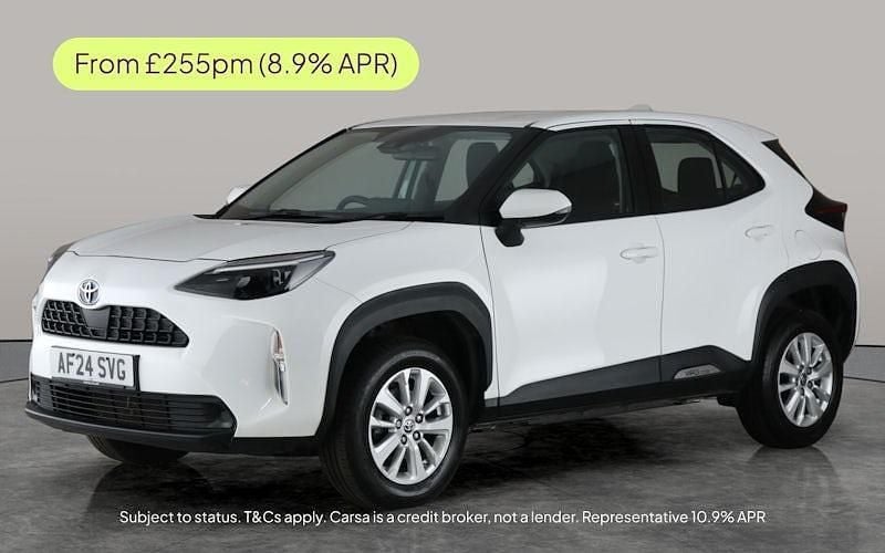 Used 2025 Toyota Yaris Hybrid Estate | £18,495 (Super price) - Image 1/3