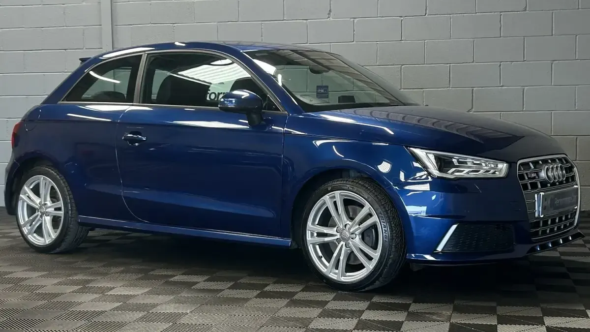 Used Audi S1 230 HP (169 kW) 2015 Blue Hatchback