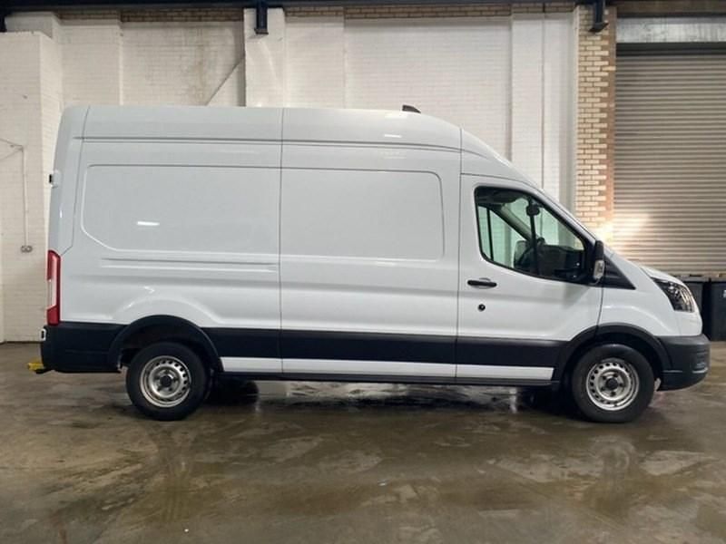 Used Ford Transit 130 HP (95 kW) 2022 White Van