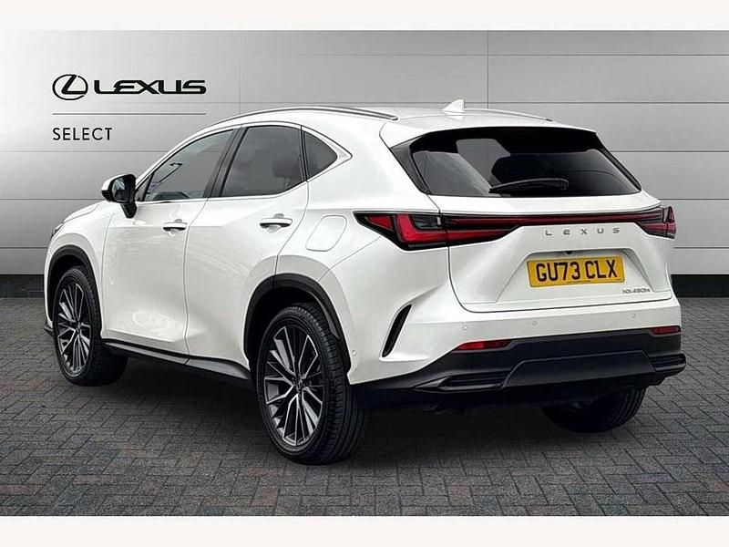 Used Lexus NX450h+ 306 HP (225 kW) 2023 White SUV