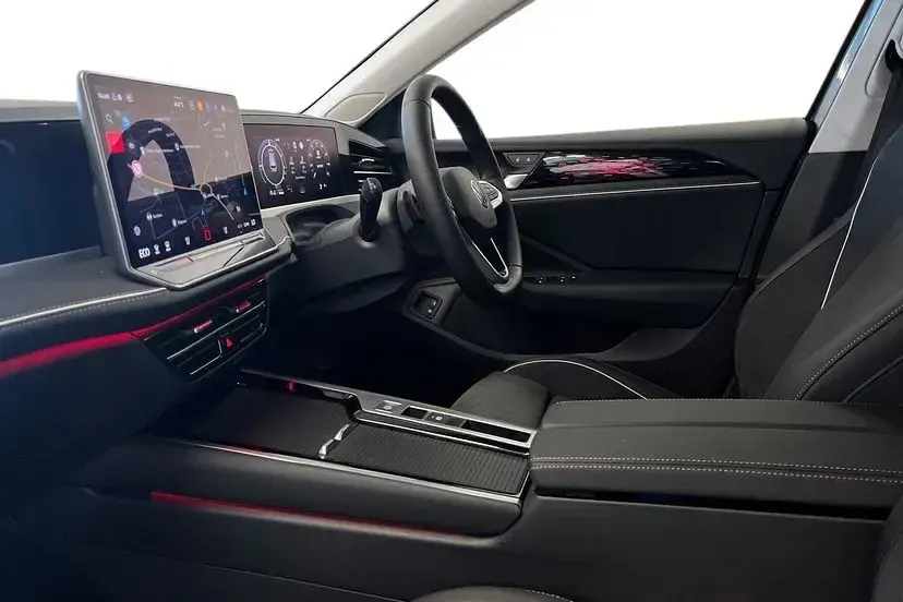 New VW Passat Elegance 204 HP (150 kW) 2026 Grey Estate
