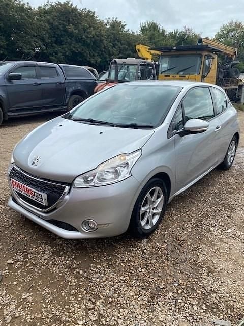 Silver Used 2014 Peugeot 208 Active Hatchback | £1,475 - Image 1/4