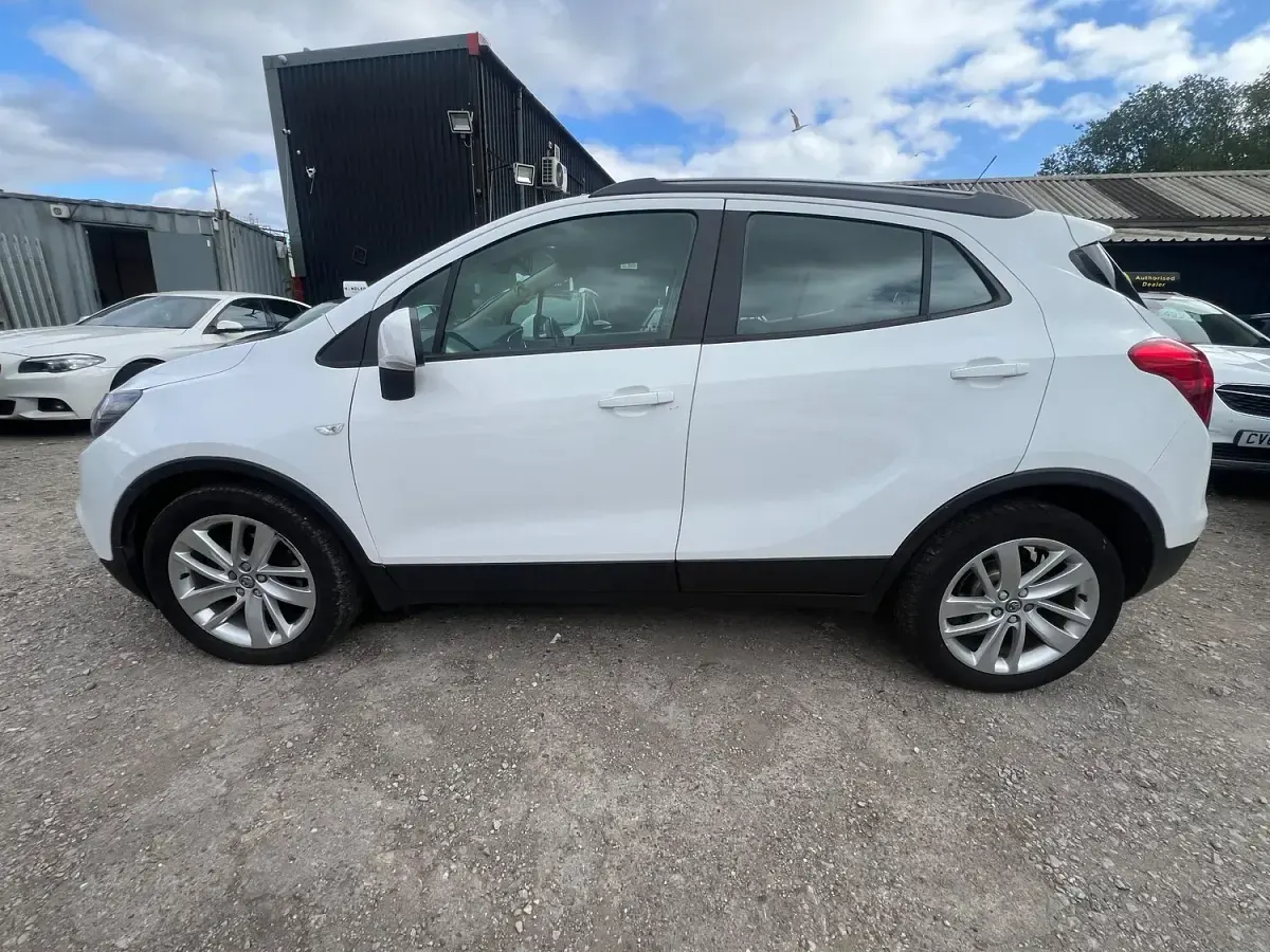 Used Vauxhall Mokka X Active 2017 White SUV