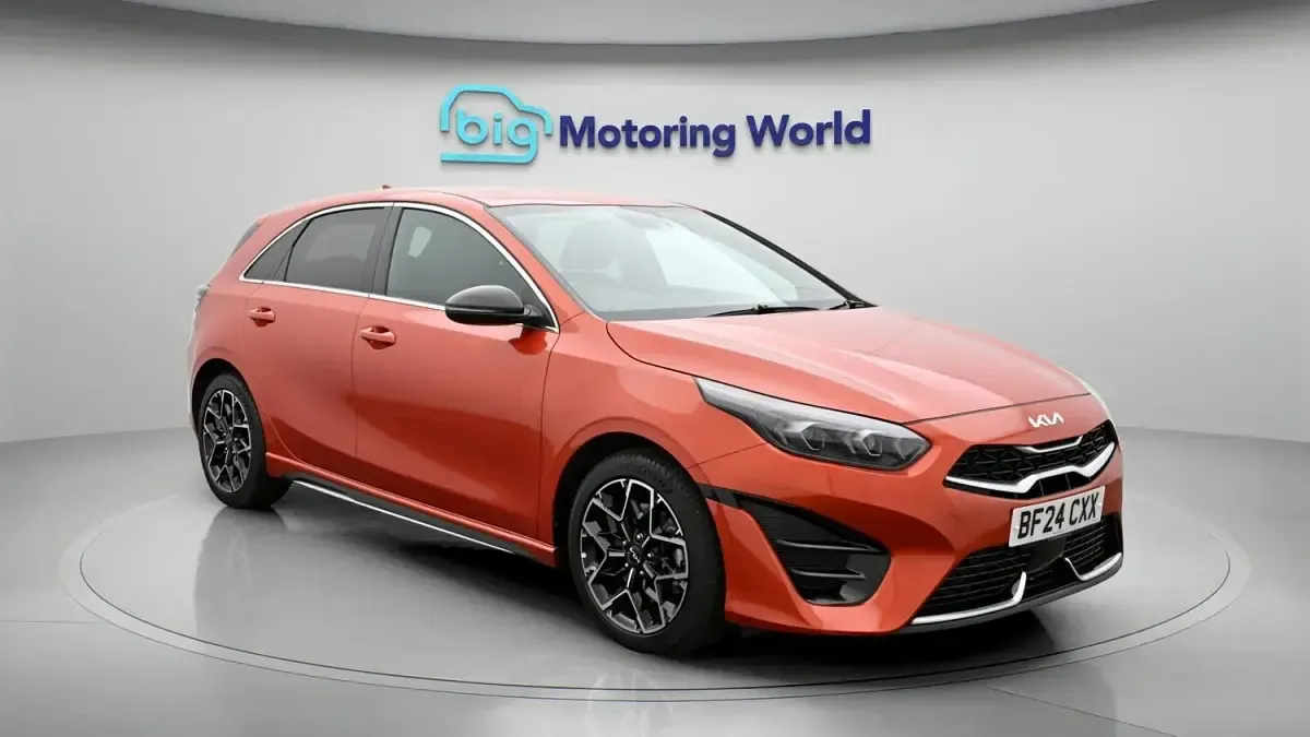 Käytetty Kia Ceed GT-Line 160 HP (117 kW) 2023 Viistoperä