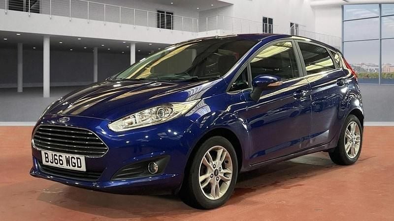 Used Ford Fiesta Zetec 2016 Blue Hatchback