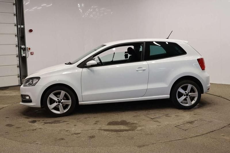 Used VW Polo SEL 2015 White Hatchback