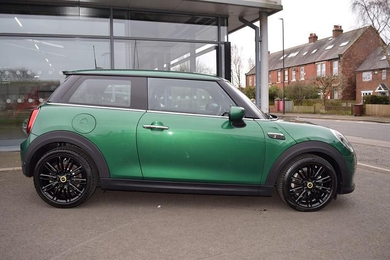 Used Mini Cooper S Hatch 135 kW (184 HP) 2023 Green Hatchback
