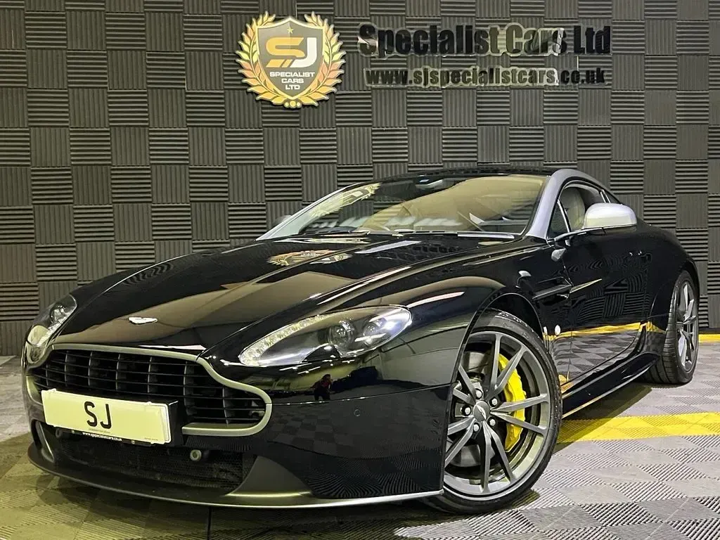 Used Aston Martin Vantage 2015 Black Coupe