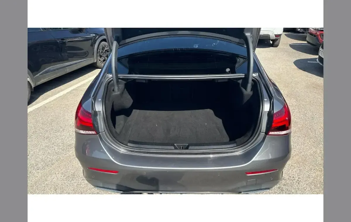 Used Mercedes A180 Executive 116 HP (85 kW) 2019 Grey Sedan