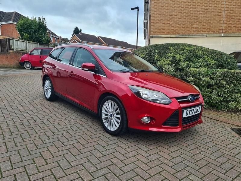 Used Ford Focus Titanium 2012 Red Estate