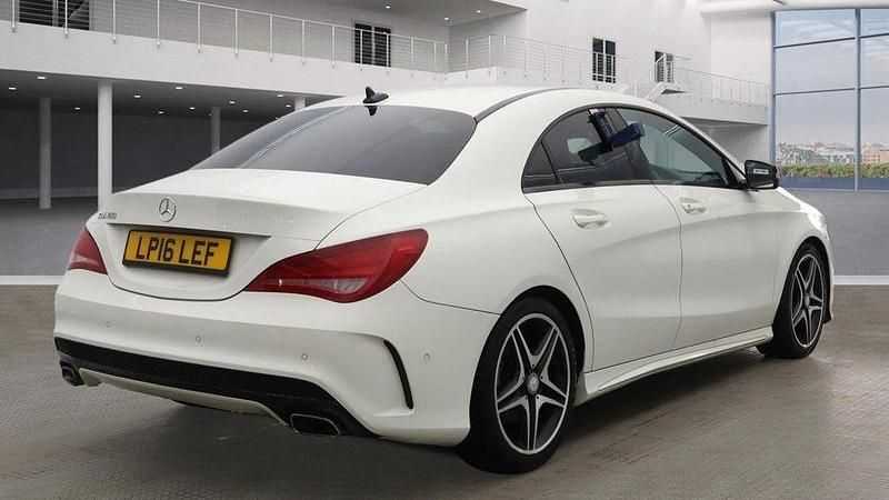 Used Mercedes CLA180 AMG 122 HP (89 kW) 2016 White Sedan