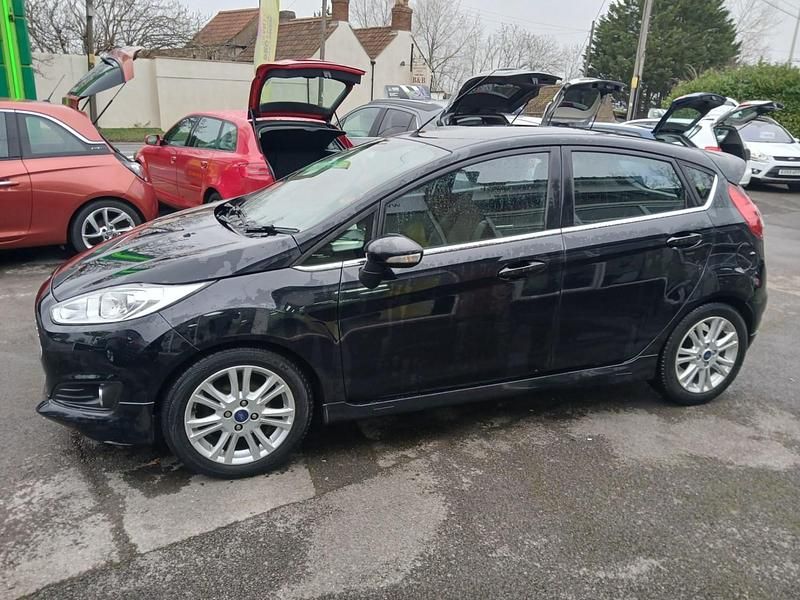 Used Ford Fiesta Zetec 82 HP (60 kW) 2013 Black Hatchback