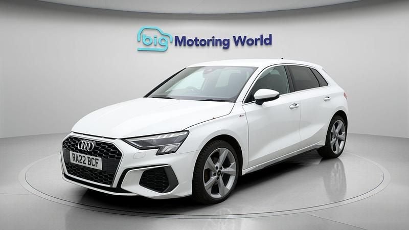 Begagnad Audi A3 S-Line 109 HK (80 kW) 2022 Sedan