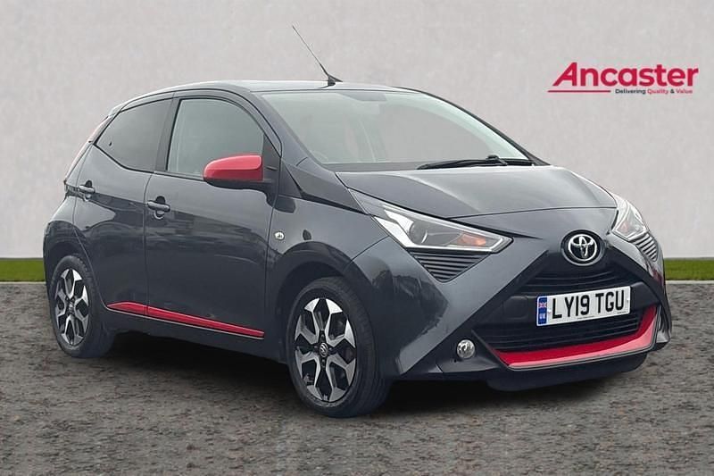 Grey Used 2019 Toyota Aygo Trend Hatchback | £8,695 (Fair price) - Image 1/4