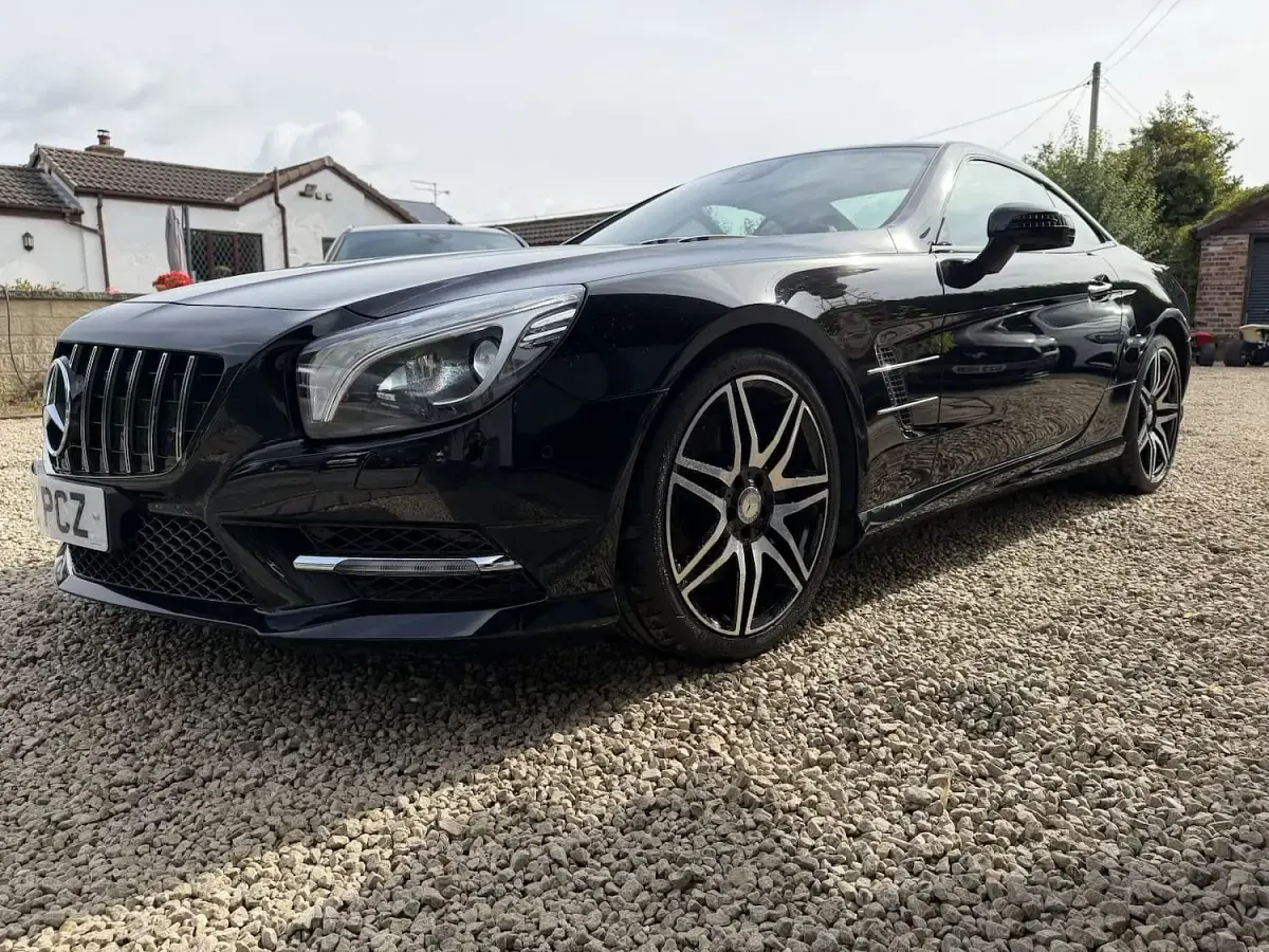 Used Mercedes SL500 435 HP (319 kW) 2012 Black Cabriolet