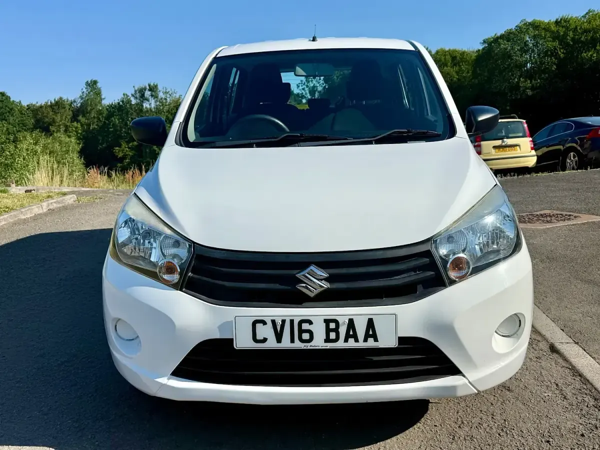 Used Suzuki Celerio 67 HP (49 kW) 2016 White Hatchback
