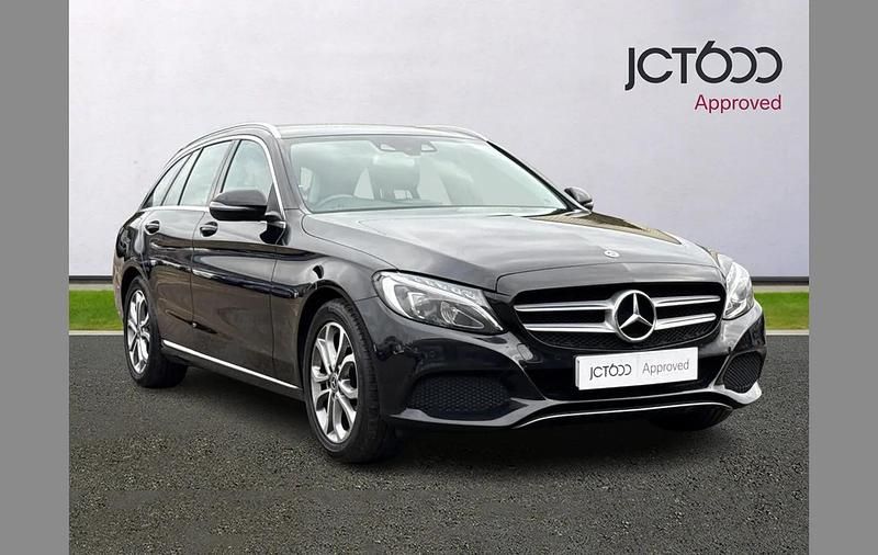 Used Mercedes C200 180 HP (132 kW) 2018 Black Estate