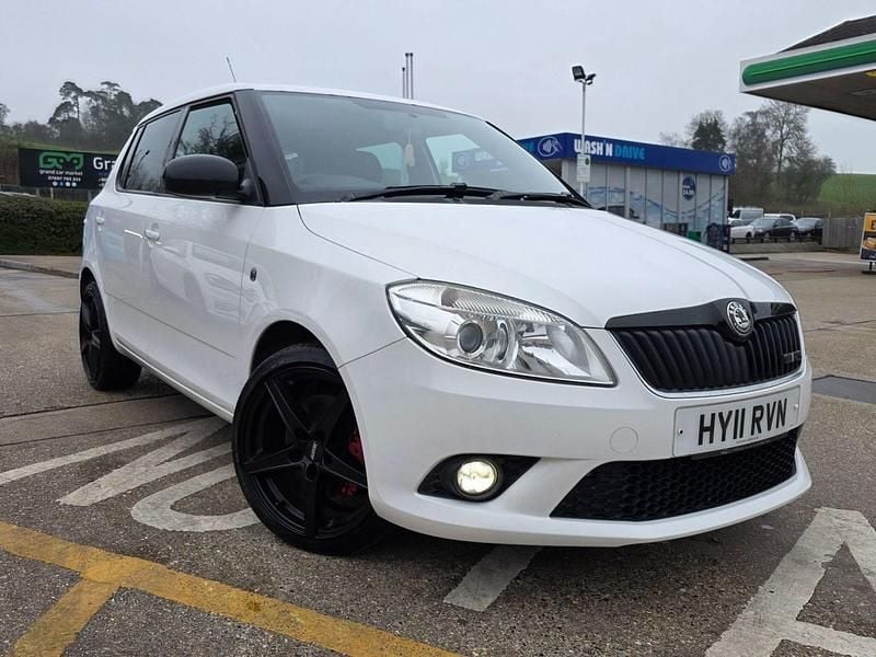 Used Skoda Fabia vRS 2011 White Hatchback