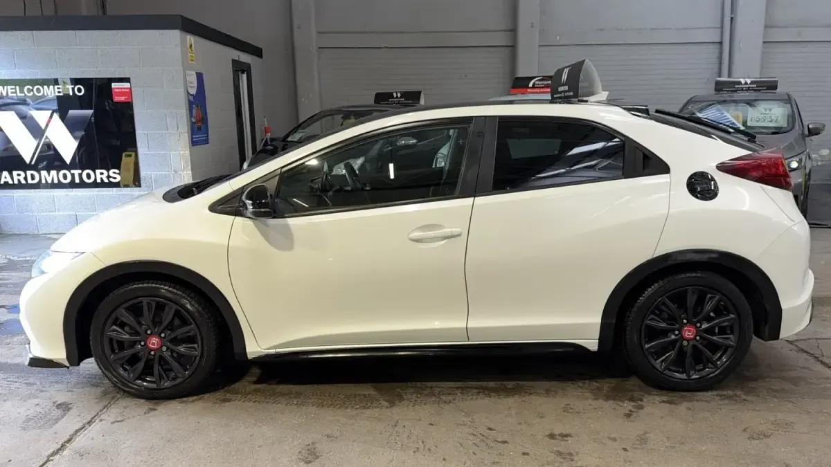 Używany Honda Civic SR 120 KM (88 kW) 2014 Biały Hatchback