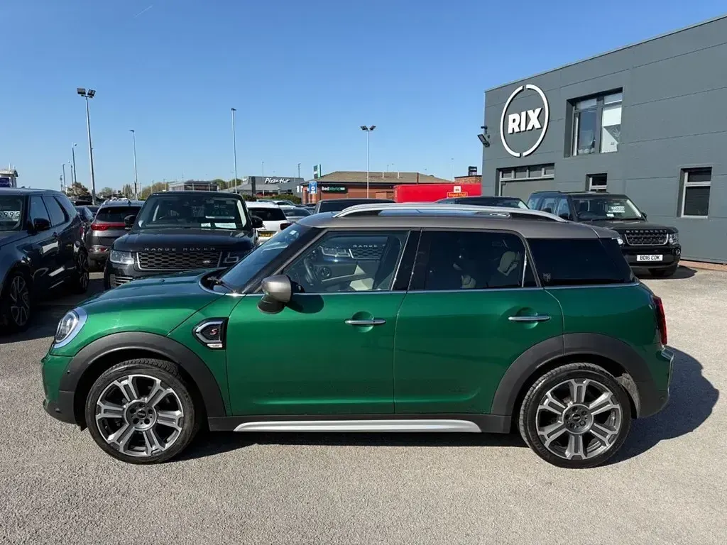 Usado Mini Cooper S Countryman Exclusive 2023 Verde SUV