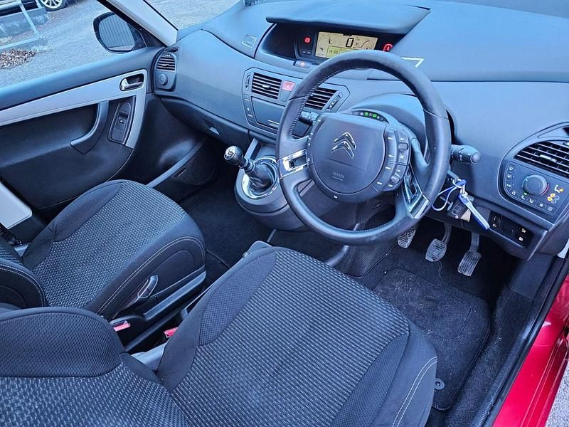 Used Citroën Grand C4 Picasso VTR Sport 2011 Red MPV