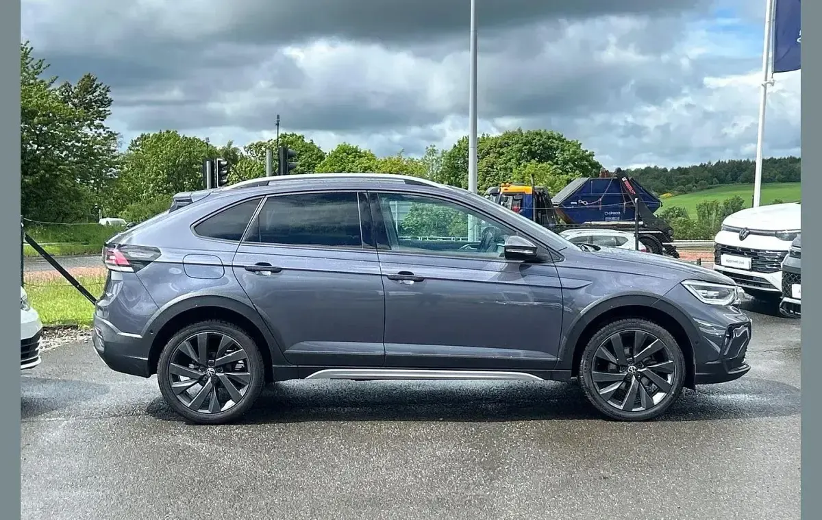 Used VW Taigo Style 110 HP (80 kW) 2023 Grey SUV