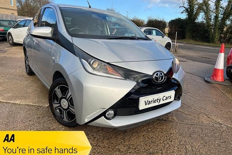Silver Used 2017 Toyota Aygo X-clusiv Hatchback | £7,990 (Fair price) - Image 1/1