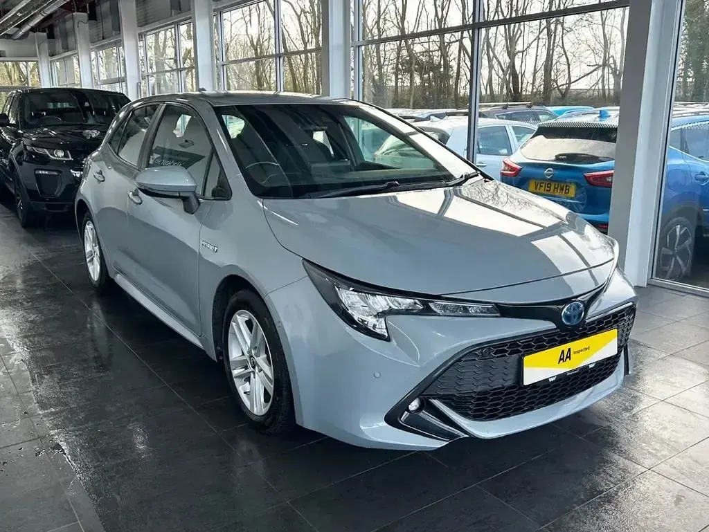 Second-hand Toyota Corolla 122 CP (89 kW) 2021 Gri Hatchback
