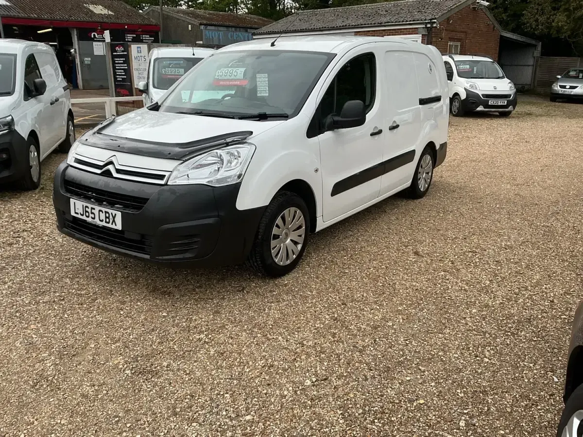Usado Citroën Berlingo 100 HP (73 kW) 2015 Branco Monovolume