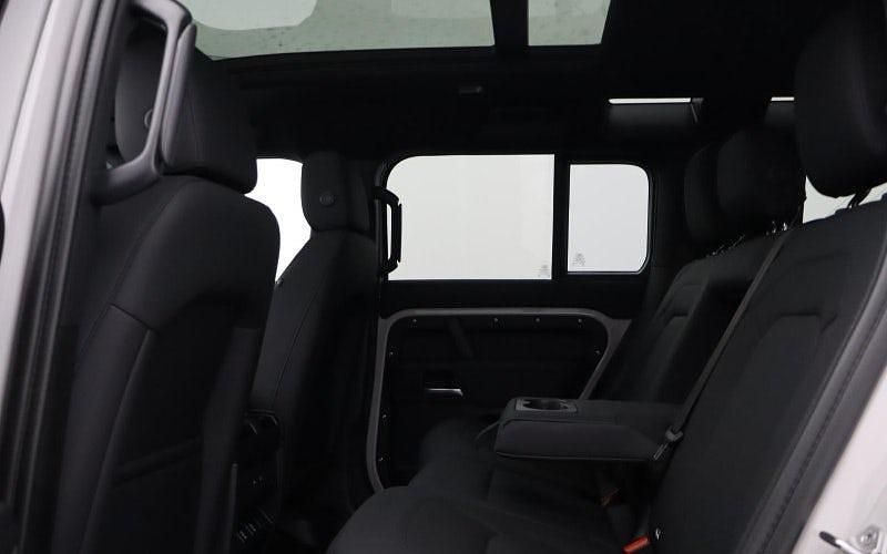 New Land Rover Defender SE Dynamic 249 HP (183 kW) 2025 SUV