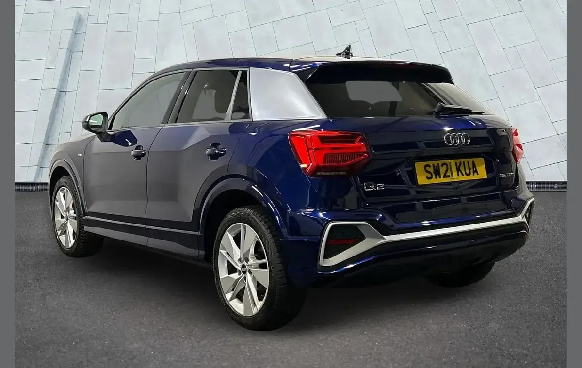 Usado Audi Q2 S-Line 147 HP (108 kW) 2021 Azul SUV
