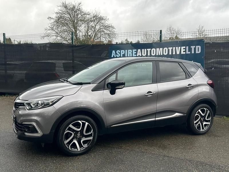 Used Renault Captur Iconic 2019 Grey/black SUV