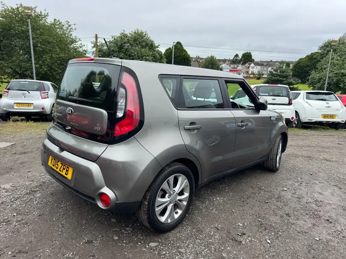 Used Kia Soul Plus 128 HP (94 kW) 2015 Silver SUV