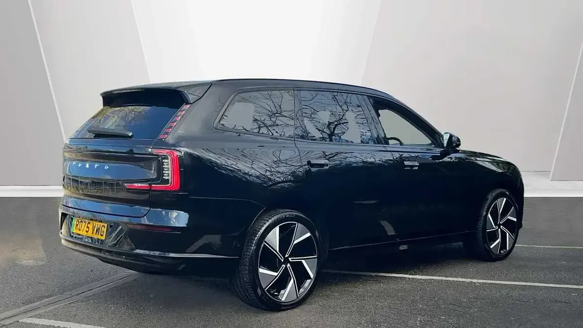 Used Volvo EX90 Ultra 295 kW (402 HP) 2025 Black SUV