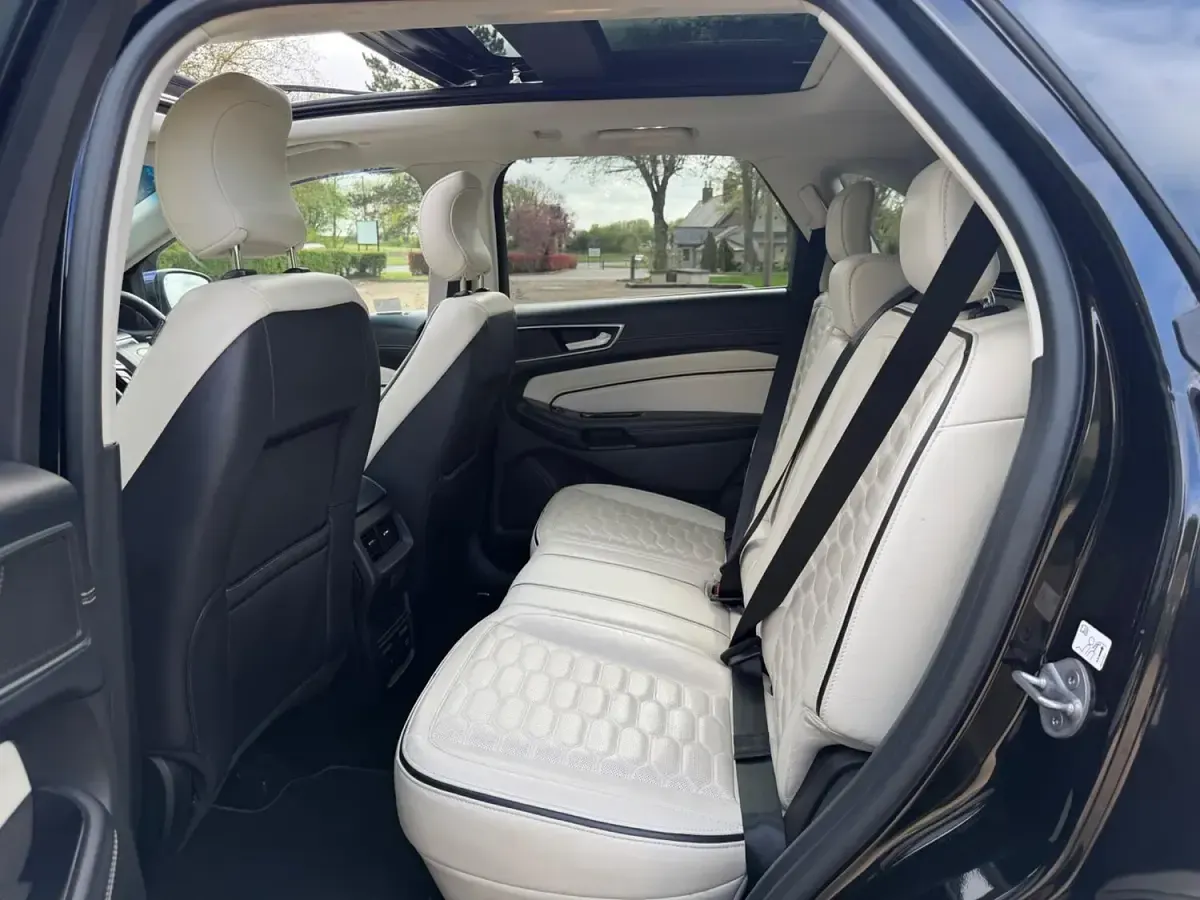 Used Ford Edge Vignale 210 HP (154 kW) 2016 Black SUV