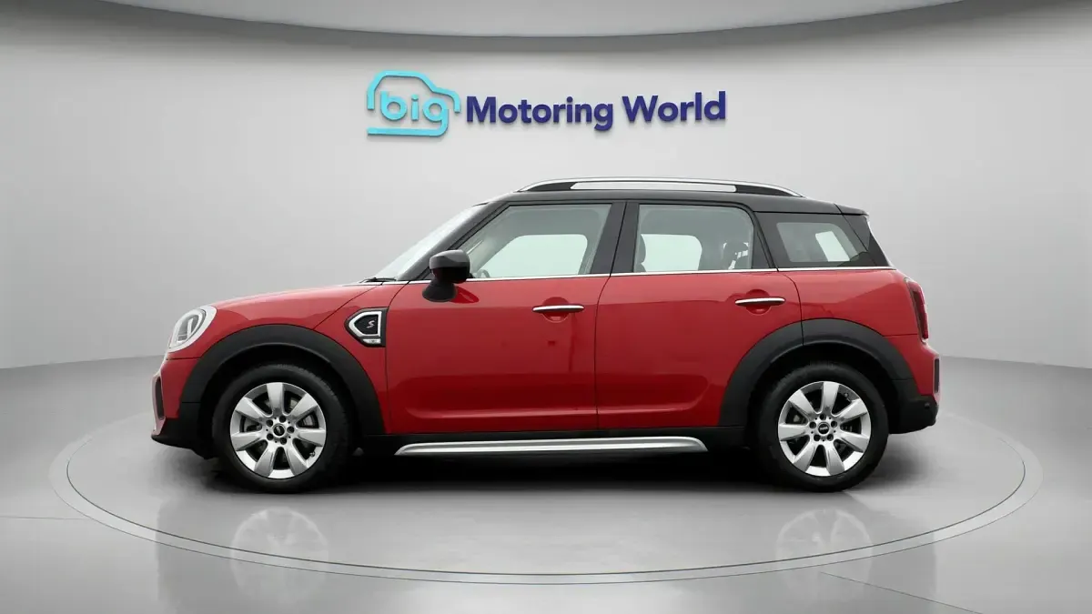 Used Mini Cooper S Countryman Classic 178 HP (130 kW) 2021 Red SUV
