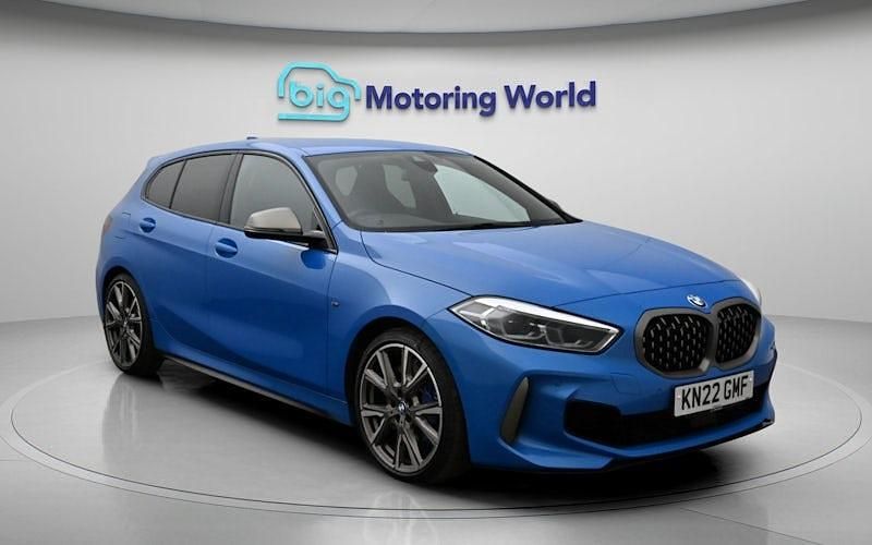 Begagnad BMW M135 306 HK (225 kW) 2024 Halvkombi