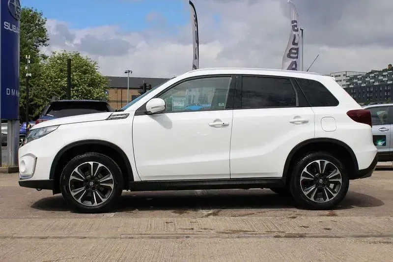 Used Suzuki Vitara SZ5 2022 White SUV